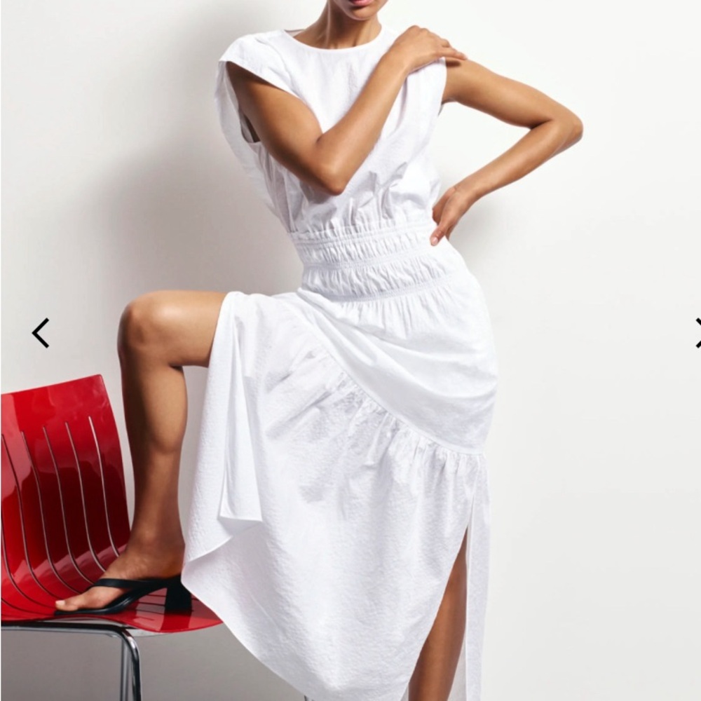 Frame cinched shoulder midi dress